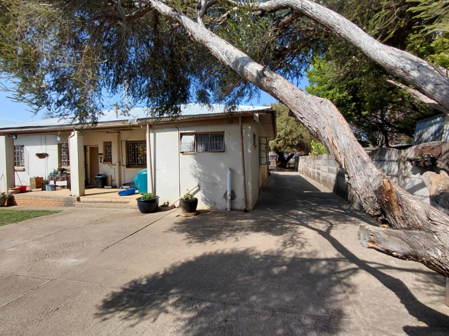 4 Bedroom Property for Sale in Potchefstroom North West